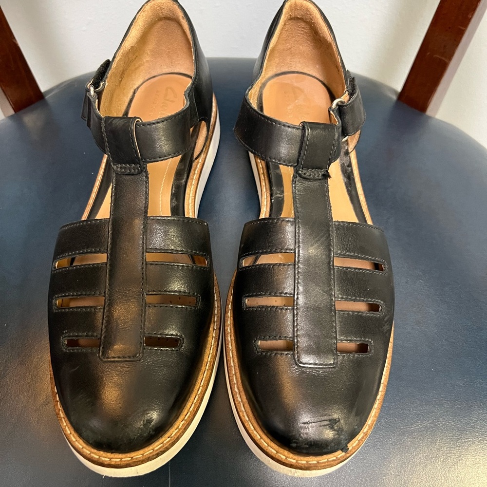 Clarks Artisan Mary Janes Navy